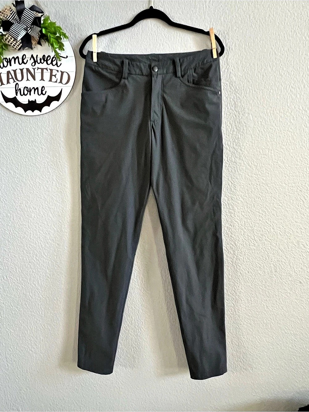 Lululemon ABC Classic Fit 5 Pocket Straight Leg Pants in Charcoal Gray 32x32